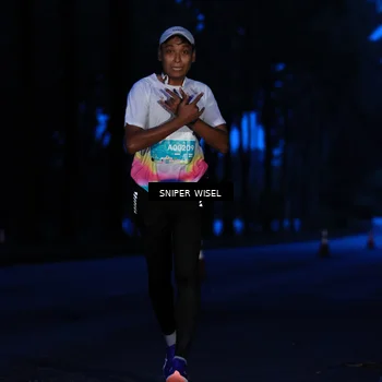 Runner Photo 7740670