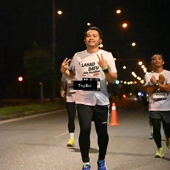 Runner Photo 7740671