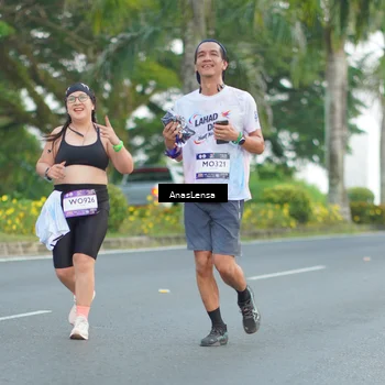 Runner Photo 7740672