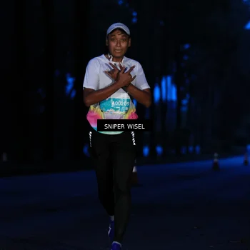 Runner Photo 7740677