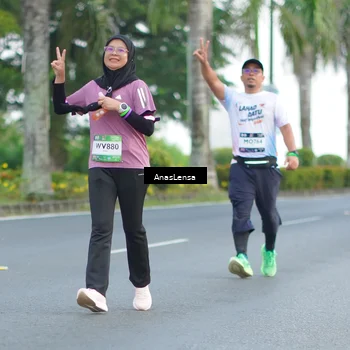 Runner Photo 7740685