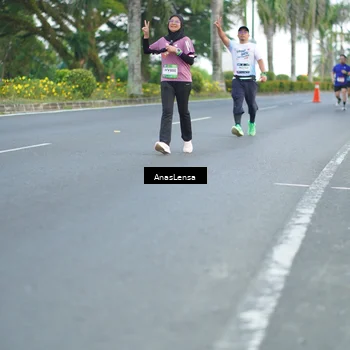 Runner Photo 7740687