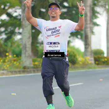 Runner Photo 7740715