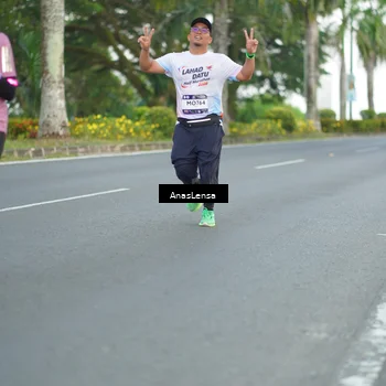 Runner Photo 7740735