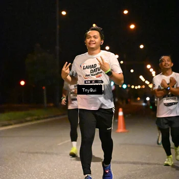 Runner Photo 7740736