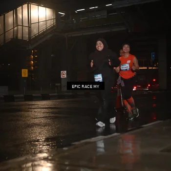 Runner Photo 7740743