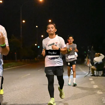 Runner Photo 7740745
