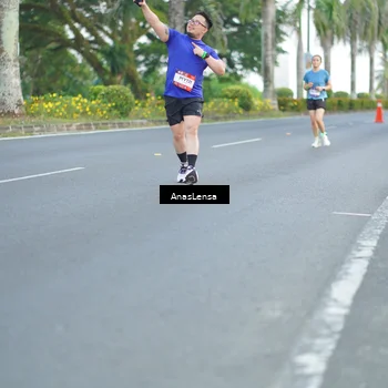Runner Photo 7740747