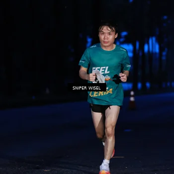 Runner Photo 7740751