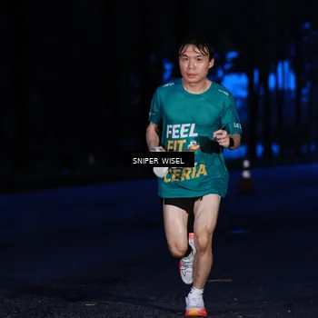 Runner Photo 7740759