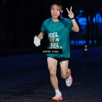 Runner Photo 7740765