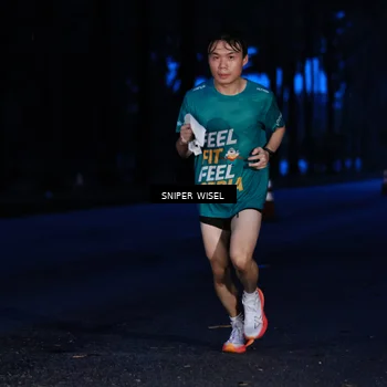 Runner Photo 7740771
