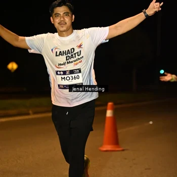 Runner Photo 7740806