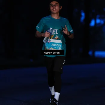 Runner Photo 7740811