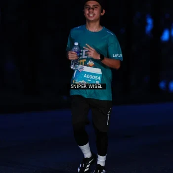 Runner Photo 7740814