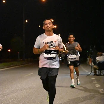Runner Photo 7740850