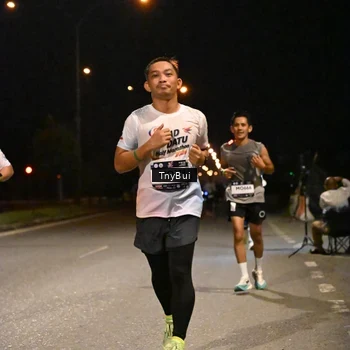 Runner Photo 7740857