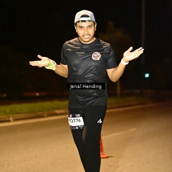 Runner Photo 7740875