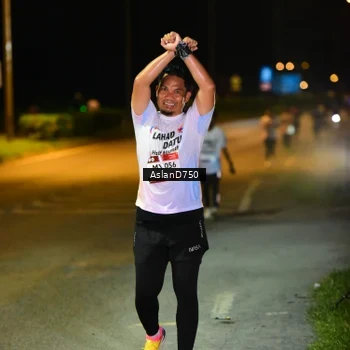 Runner Photo 7740890