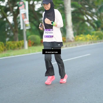 Runner Photo 7740900