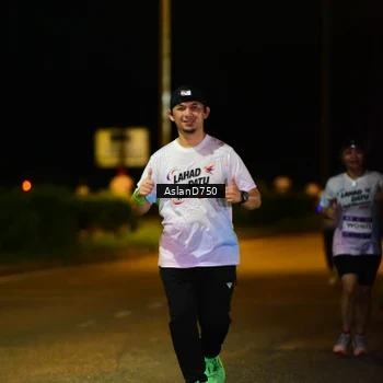 Runner Photo 7740954
