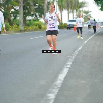 Runner Photo 7740969
