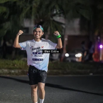 Runner Photo 7740973