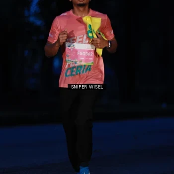 Runner Photo 7740985