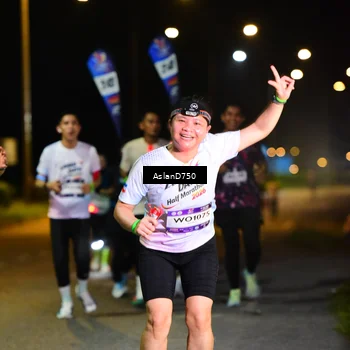 Runner Photo 7740999