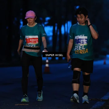 Runner Photo 7741001