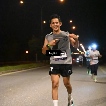 Runner Photo 7741002