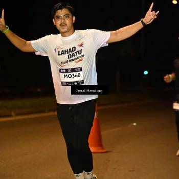 Runner Photo 7741005