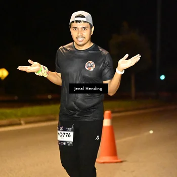 Runner Photo 7741012