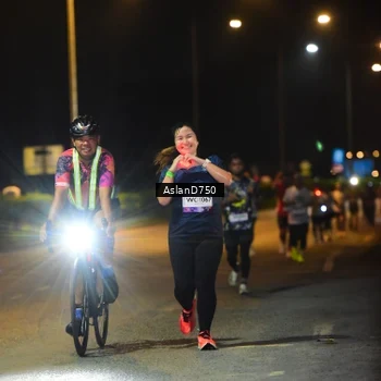 Runner Photo 7741016