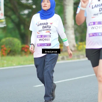 Runner Photo 7741024