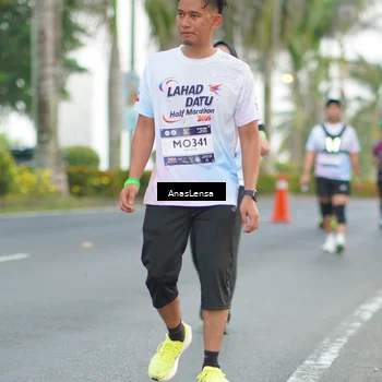 Runner Photo 7741038