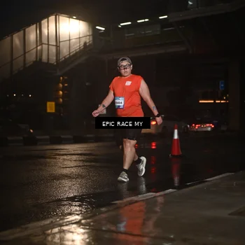 Runner Photo 7741039