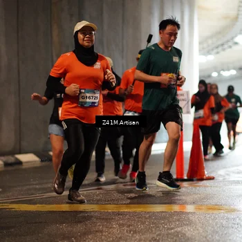 Runner Photo 7741046