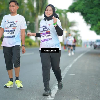 Runner Photo 7741052