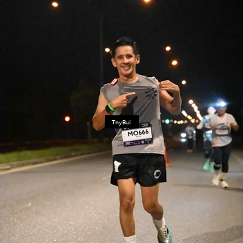 Runner Photo 7741054
