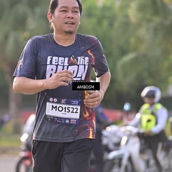 Runner Photo 7741055