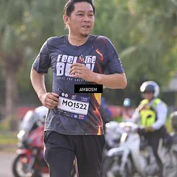 Runner Photo 7741056