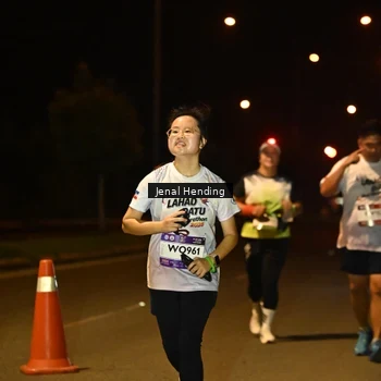 Runner Photo 7741061