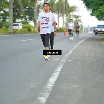 Runner Photo 7741078