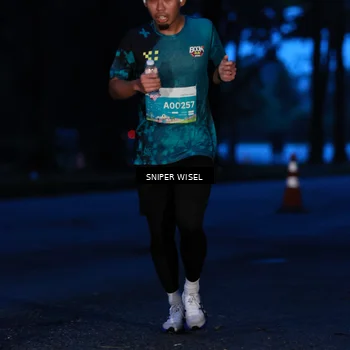 Runner Photo 7741089