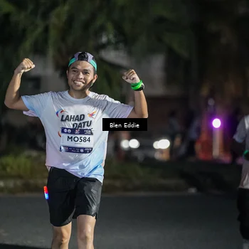 Runner Photo 7741091