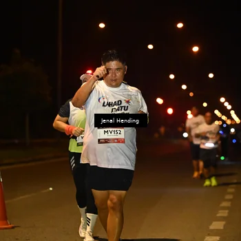 Runner Photo 7741107