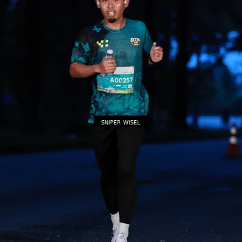 Runner Photo 7741122