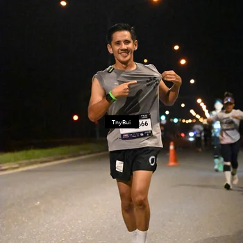 Runner Photo 7741123