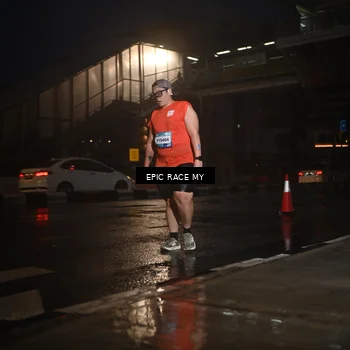 Runner Photo 7741128